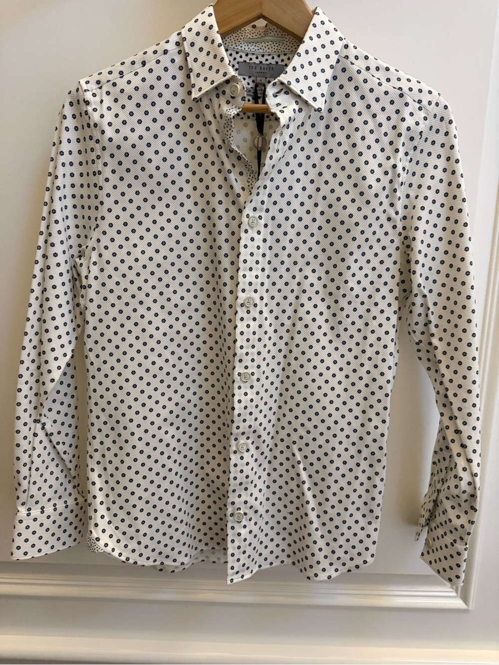 NWT Ted Baker London Hillgat Geo Flower Shirt White Blue Small